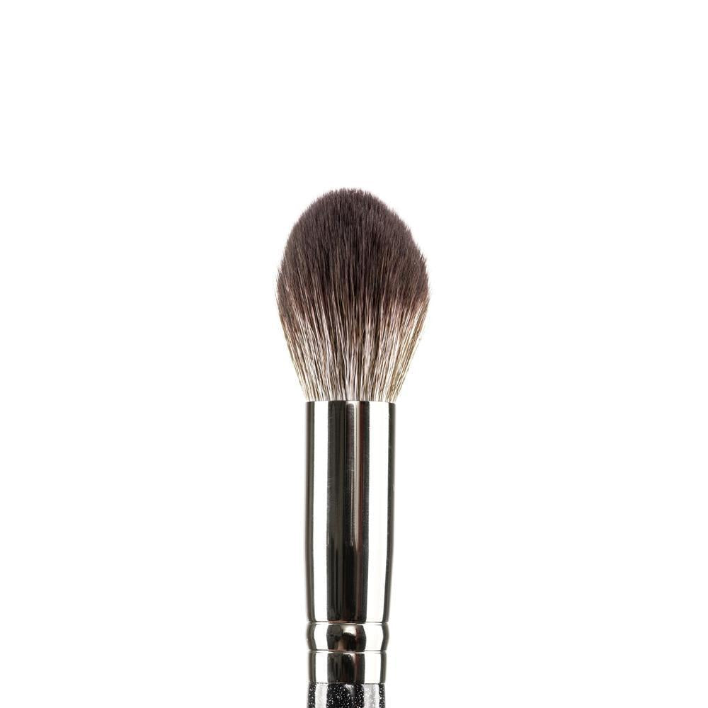 BPerfect BPF02 - The Tapered Powder Brush (pyöristetty puuterisivellin) - Backstage Beauty Finland