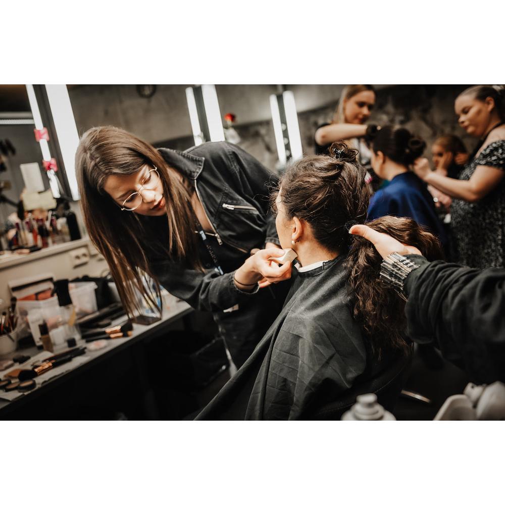 Duroy meikkisieni synteettinen 24 palaa - Backstage Beauty Finland