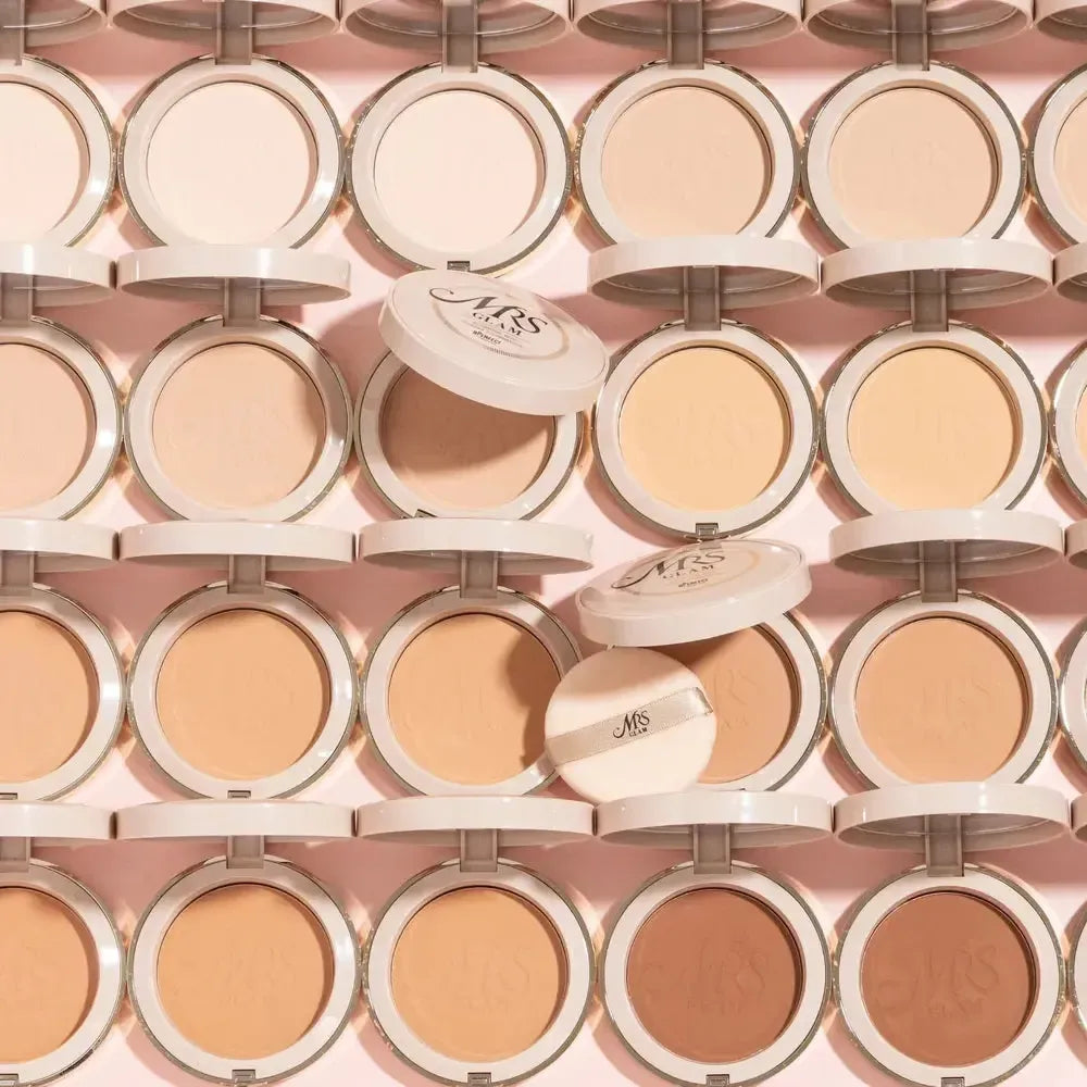 Mrs Glam - Glorious Skin Powder Foundation - Backstage Beauty Finland