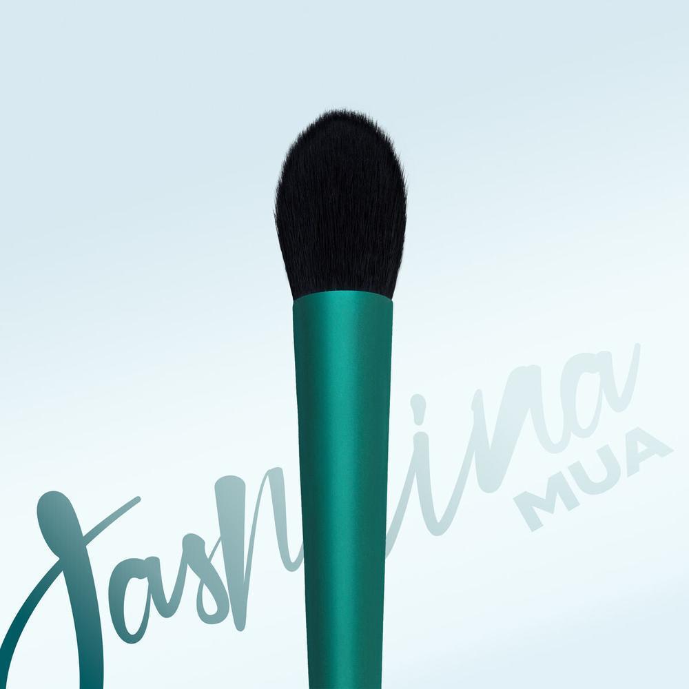 JasmiinaMUA Fierce 2-Backstage Beauty Finland