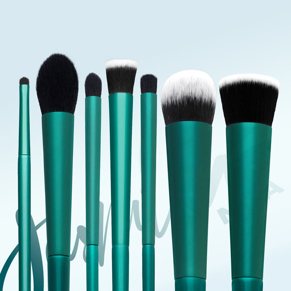 Duroy x JasmiinaMUA Highlight your uniqueness brush set