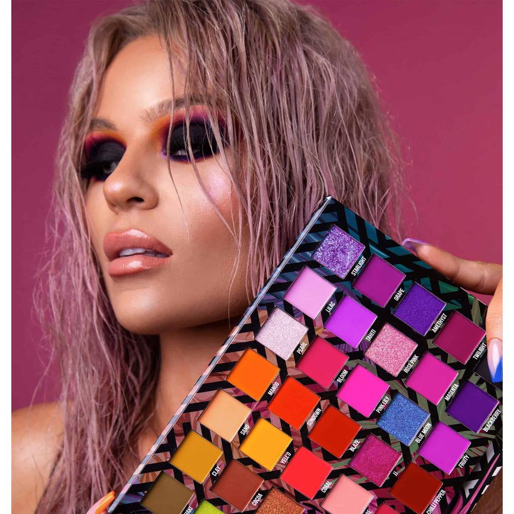BPERFECT X STACEY MARIE – CARNIVAL III LOVE TAHITI luomiväripaletti - Backstage Beauty Finland