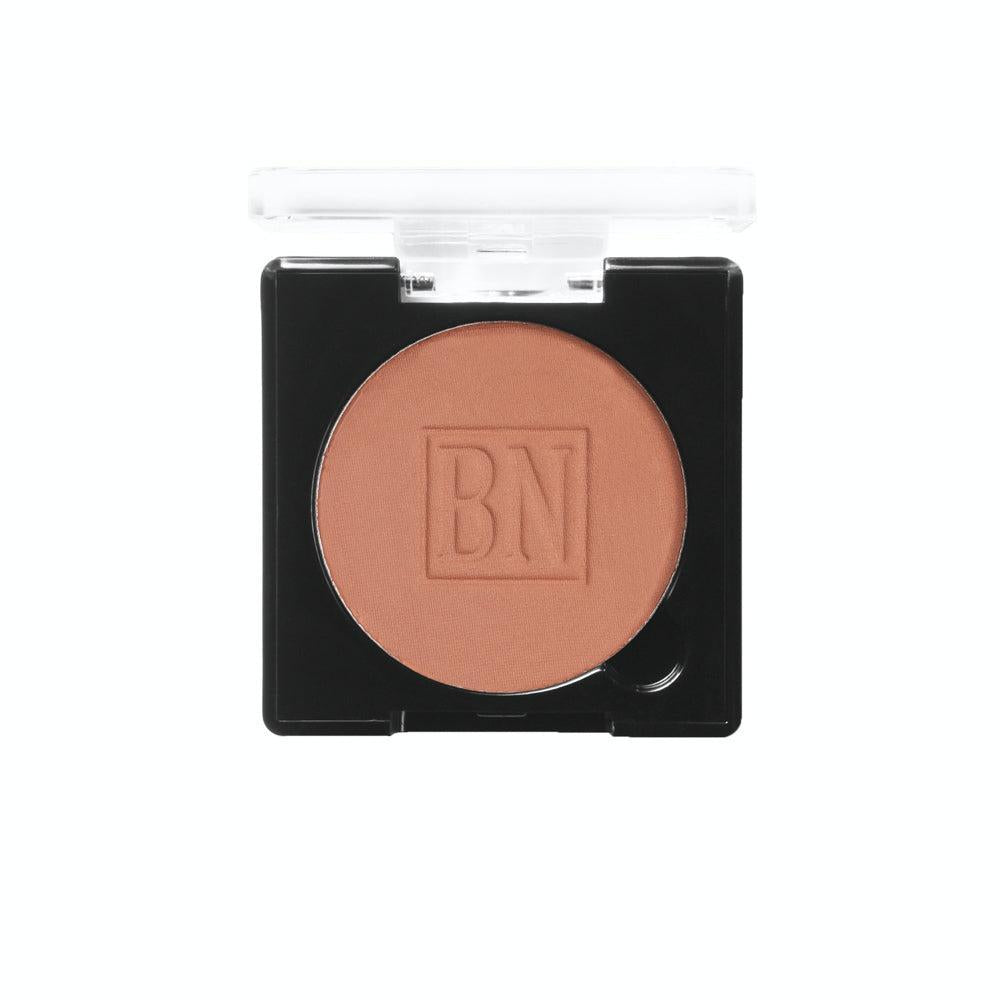 Ben Nye Powder Rouge puuterimainen poskipuna (DR-) - Backstage Beauty Finland