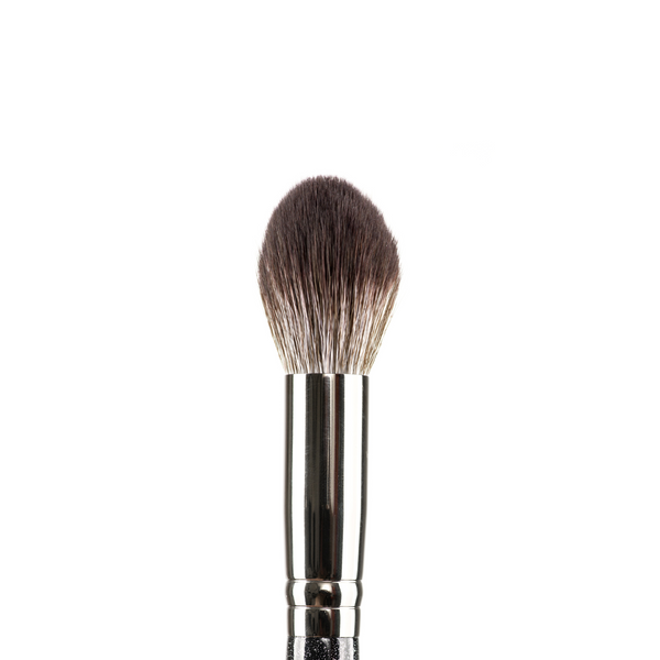 BPerfect BPF02 - The Tapered Powder Brush (pyöristetty puuterisivellin)