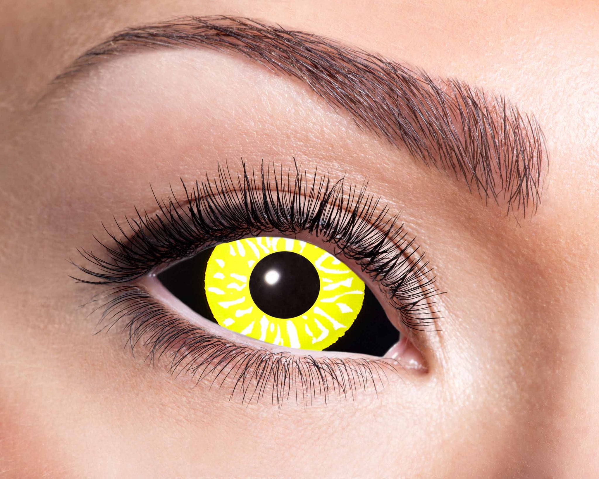z-s15 Sclera Black Yellow piilolinssit