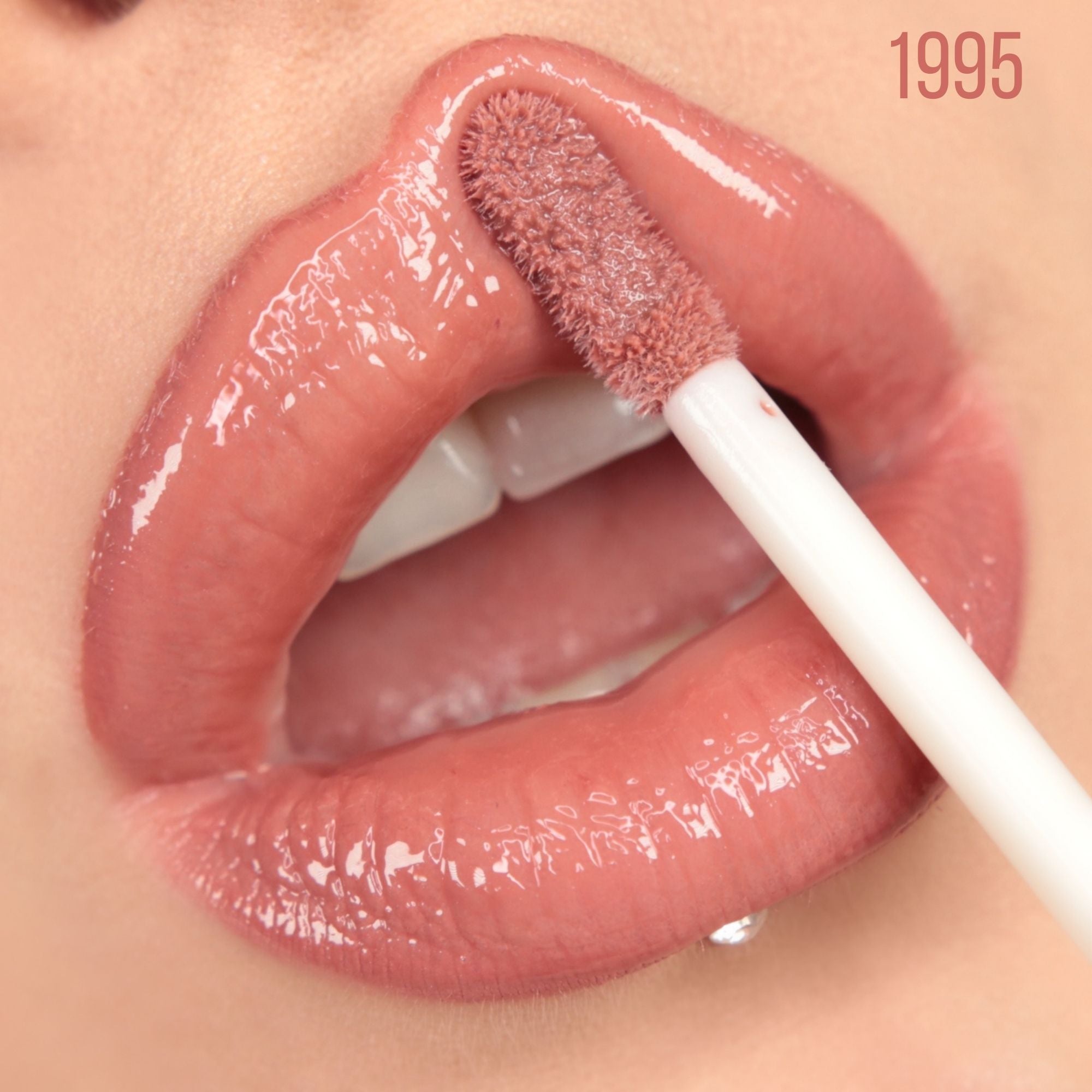 BPERFECT X ELLIE KELLY – BORN READY LIP GLOSS huulikiillot