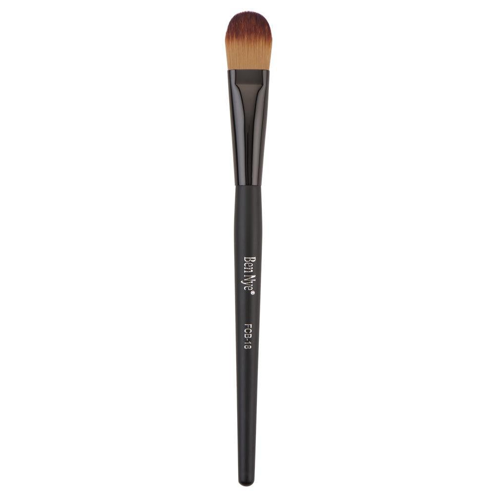 FCB-18 Ben Nye Wide Contour meikkisivellin (19mm) - Backstage Beauty Finland