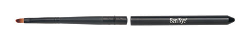 FDB-7 Ben Nye Lip Brush With Cover sivellin - Backstage Beauty Finland